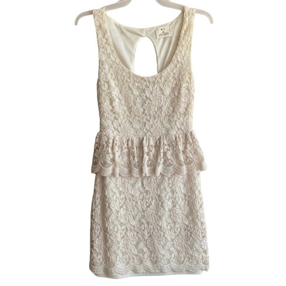 PINS & NEEDLES | Ivory Sleeveless Lace Cutout Back Peplum Mini Cocktail Dress - Picture 5 of 11